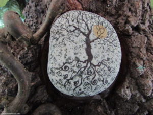 The Winter Tree oathing stone symbolized the bride's enduring faith that after 19 years of widowhood, love would come again.